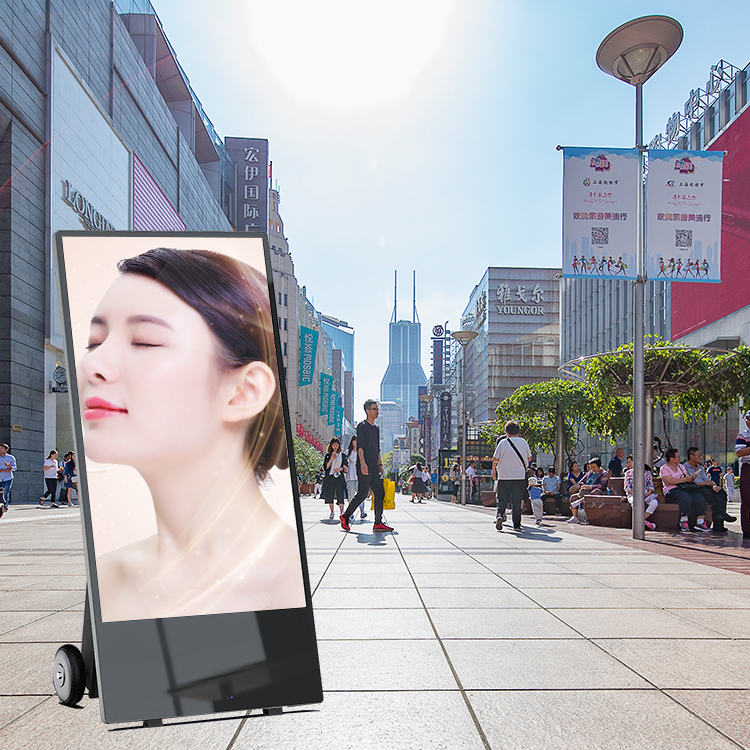 Mobile Battery Outdoor Digital Signage 2